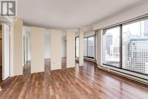 3209 - 65 Harbour Square, Toronto, ON - Indoor Photo Showing Other Room