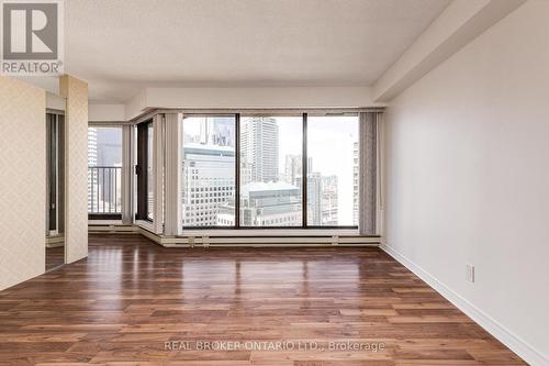 3209 - 65 Harbour Square, Toronto, ON - Indoor Photo Showing Other Room