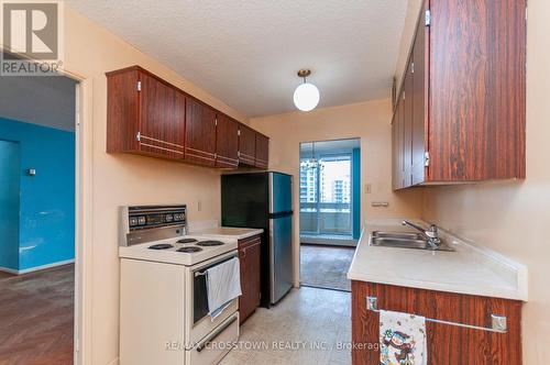 1602 - 1210 Radom Street, Pickering, ON - Indoor Photo Showing Kitchen With Double Sink