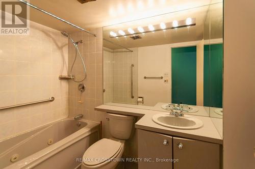 1602 - 1210 Radom Street, Pickering, ON - Indoor Photo Showing Bathroom