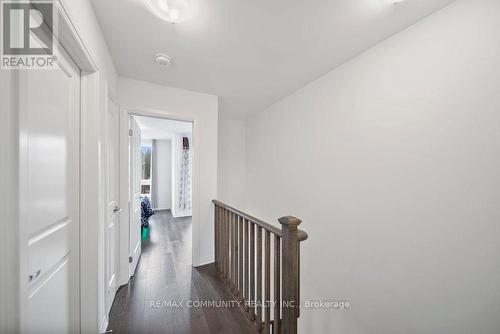 1672 Pleasure Valley Path N, Oshawa, ON - Indoor Photo Showing Other Room