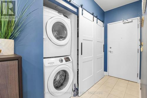 Ph501 - 38 Lee Centre Drive, Toronto, ON - Indoor Photo Showing Laundry Room