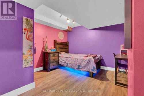 150 Nelson Street E, New Tecumseth, ON - Indoor Photo Showing Bedroom