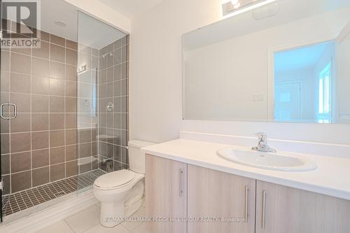 41 Wakefield Boulevard, Essa, ON - Indoor Photo Showing Bathroom