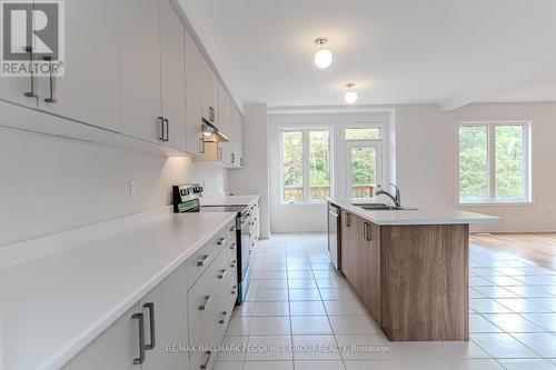 41 Wakefield Boulevard, Essa, ON - Indoor Photo Showing Kitchen With Double Sink