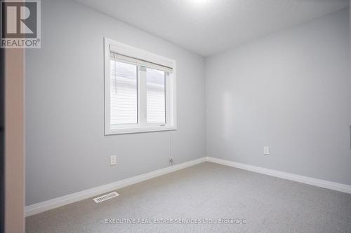 4064 Maitland Street, Lincoln, ON - Indoor Photo Showing Other Room