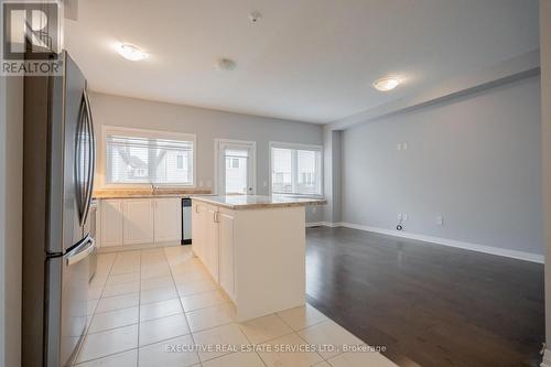 4064 Maitland Street, Lincoln, ON - Indoor Photo Showing Kitchen