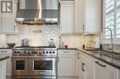 434555 4Th Line, Amaranth, ON - Indoor Photo Showing Kitchen With Double Sink With Upgraded Kitchen