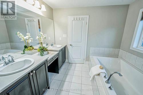 47 Stanton Avenue, Vaughan, ON - Indoor Photo Showing Bathroom