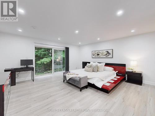 60 Kleins Ridge, Vaughan, ON - Indoor Photo Showing Bedroom