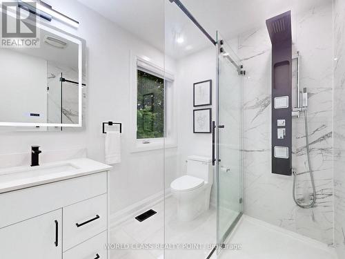 60 Kleins Ridge, Vaughan, ON - Indoor Photo Showing Bathroom