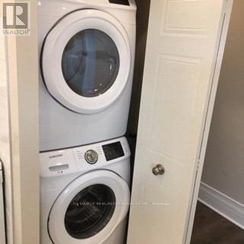 701 - 1225 North Shore Boulevard E, Burlington, ON - Indoor Photo Showing Laundry Room