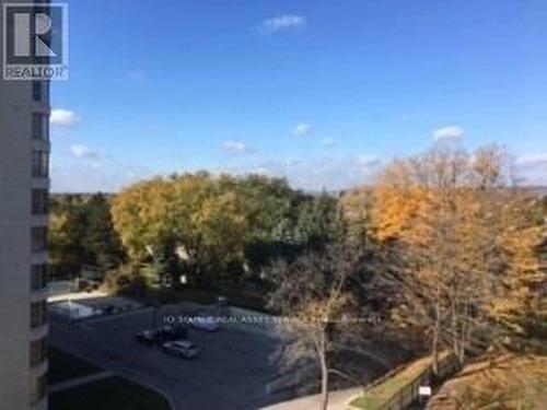 701 - 1225 North Shore Boulevard E, Burlington, ON - Outdoor With View