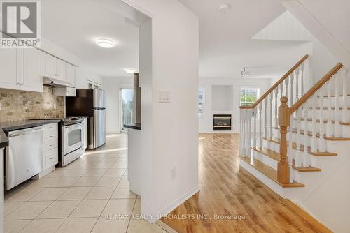 5694 Jenvic Grove, Mississauga, ON - Indoor Photo Showing Kitchen With Stainless Steel Kitchen