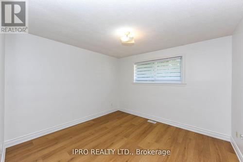 41 Sherwood Crescent, Brampton, ON - Indoor Photo Showing Other Room