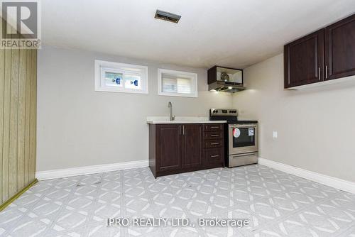 41 Sherwood Crescent, Brampton, ON - Indoor