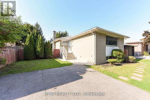 41 Sherwood Crescent, Brampton, ON - Outdoor