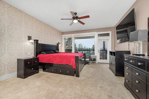 3888 Salmon River Road, Falkland, BC - Indoor Photo Showing Bedroom