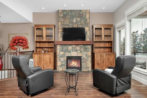 3888 Salmon River Road, Falkland, BC - Indoor Photo Showing Living Room With Fireplace