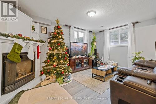 107 Horning Drive, Hamilton, ON - Indoor Photo Showing Other Room