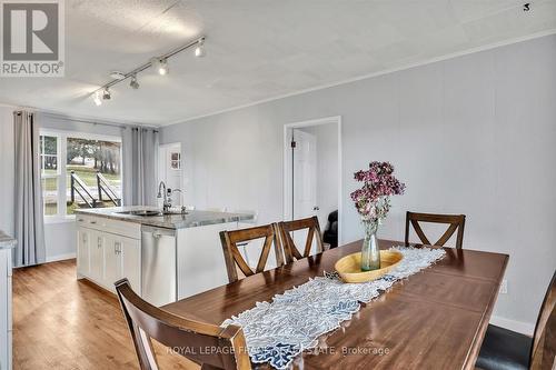 798 Simcoe Street, Smith-Ennismore-Lakefield, ON - Indoor Photo Showing Dining Room