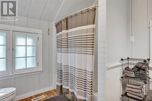 798 Simcoe Street, Smith-Ennismore-Lakefield, ON - Indoor Photo Showing Bathroom