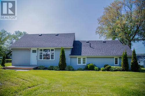 798 Simcoe Street, Smith-Ennismore-Lakefield, ON - Outdoor