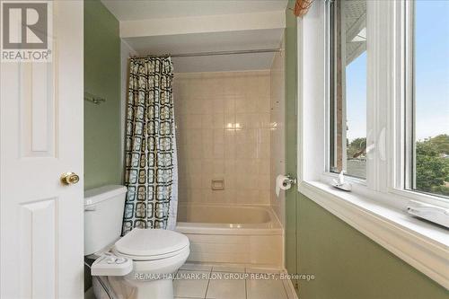 1623 Sunview Drive, Ottawa, ON - Indoor Photo Showing Bathroom