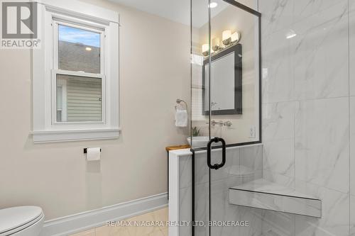 13 Linden Street, St. Catharines (451 - Downtown), ON - Indoor Photo Showing Bathroom