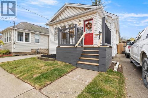 13 Linden Street, St. Catharines (451 - Downtown), ON - Outdoor With Facade