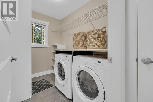 1170 Brant Avenue Unit# 8, Kelowna, BC - Indoor Photo Showing Laundry Room