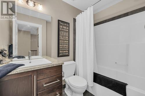 1170 Brant Avenue Unit# 8, Kelowna, BC - Indoor Photo Showing Bathroom