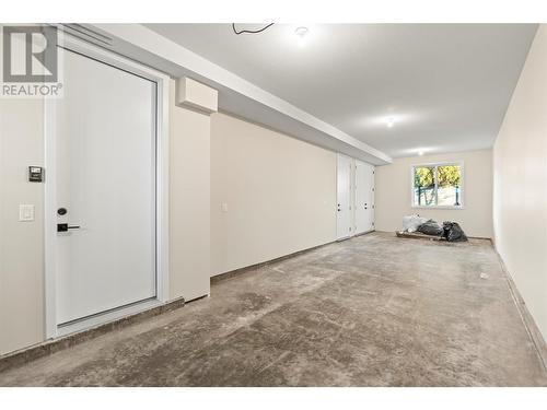 Tandem Garage - 3907 26 Street Unit# 3, Vernon, BC - Indoor Photo Showing Other Room