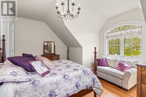 194109 Grey Road 13, Grey Highlands, ON - Indoor Photo Showing Bedroom