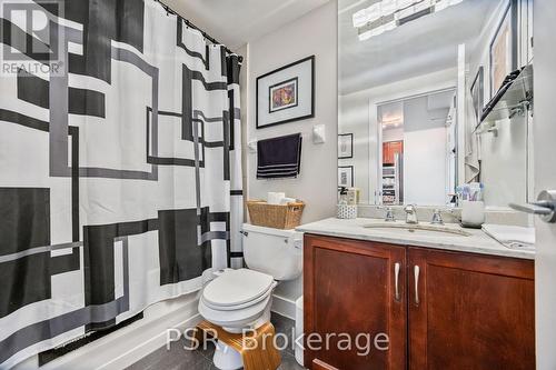 1415 - 438 King Street W, Toronto, ON - Indoor Photo Showing Bathroom