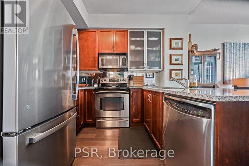 1415 - 438 King Street W, Toronto, ON - Indoor Photo Showing Kitchen With Stainless Steel Kitchen