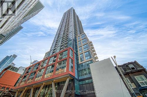 3315 - 108 Peter Street, Toronto, ON - Outdoor With Facade