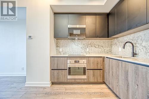 3315 - 108 Peter Street, Toronto, ON - Indoor Photo Showing Kitchen With Upgraded Kitchen