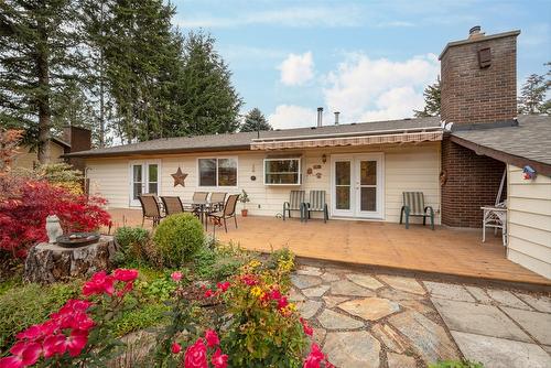 3115 Shannon Court, West Kelowna, BC - Outdoor With Deck Patio Veranda