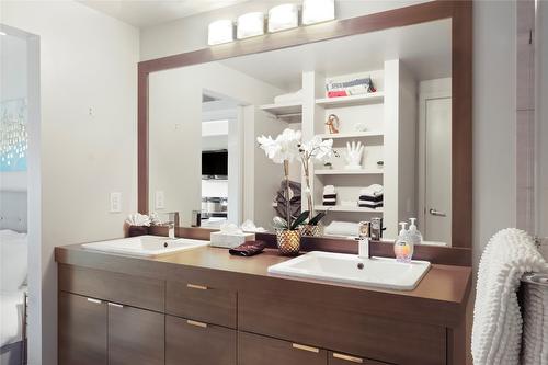 511-1290 St. Paul Street, Kelowna, BC - Indoor Photo Showing Bathroom