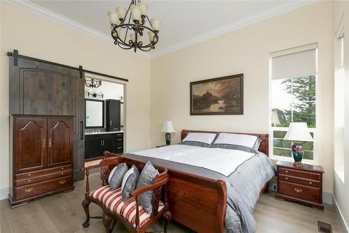 21-1150 Mission Ridge Road, Kelowna, BC - Indoor Photo Showing Bedroom