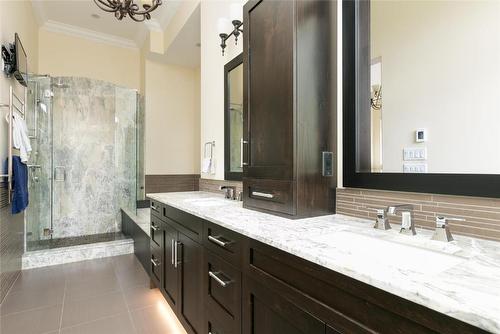 21-1150 Mission Ridge Road, Kelowna, BC - Indoor Photo Showing Bathroom