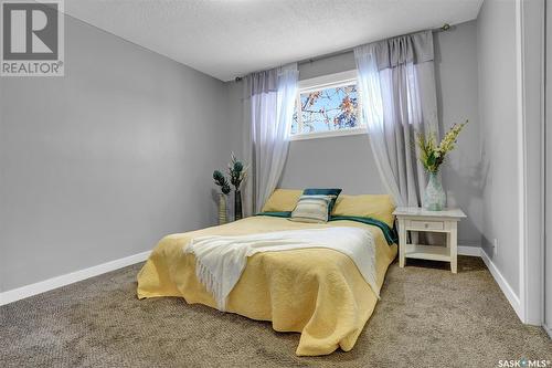 3704 Sherwood Drive, Regina, SK - Indoor Photo Showing Bedroom