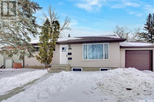 3704 Sherwood Drive, Regina, SK - Outdoor