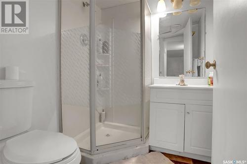 3704 Sherwood Drive, Regina, SK - Indoor Photo Showing Bathroom