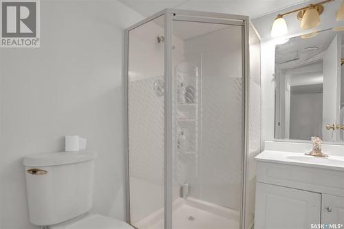 3704 Sherwood Drive, Regina, SK - Indoor Photo Showing Bathroom