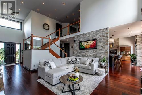 26 Golf Course Road, St. John'S, NL - Indoor Photo Showing Living Room