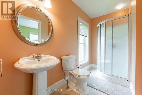 24885 Poplar Hill Road, Middlesex Centre (Ilderton), ON - Indoor Photo Showing Bathroom