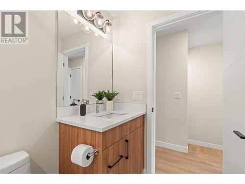 Second Floor Bathroom. - 3907 26 Street Unit# 2, Vernon, BC - Indoor Photo Showing Bathroom