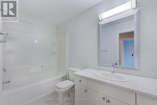 33 - 990 Deveron Crescent, London, ON - Indoor Photo Showing Bathroom